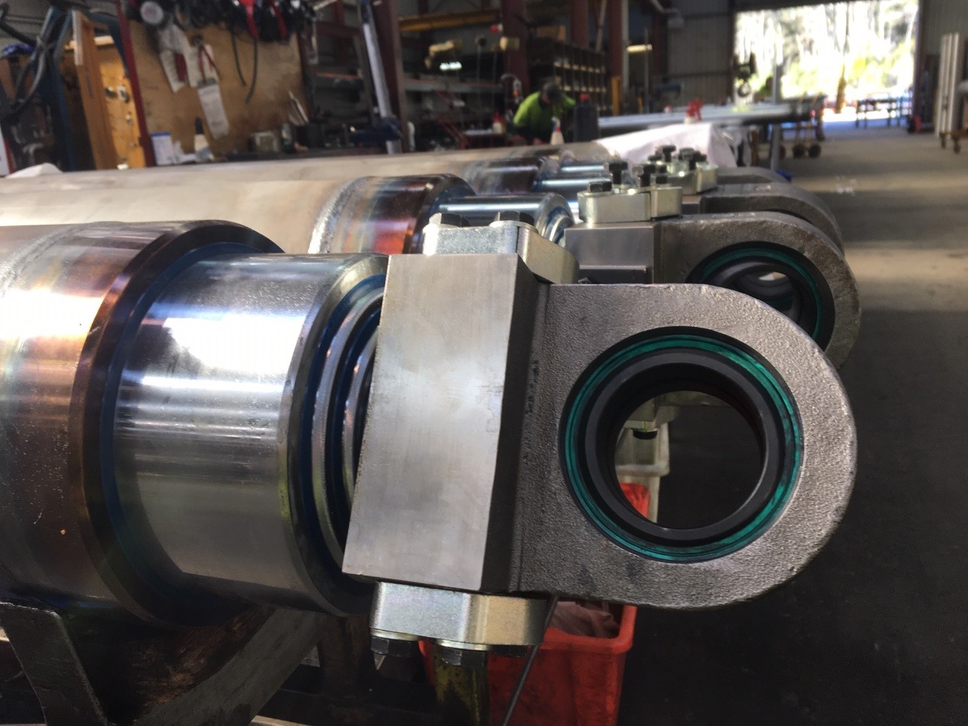 Delhoist Telescopic Cylinder Clevis